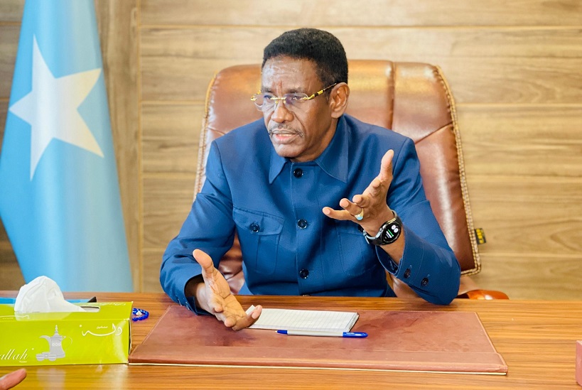 Wasiirka Wasaaradda Amniga Cabdullaahi Fartaag.jpg